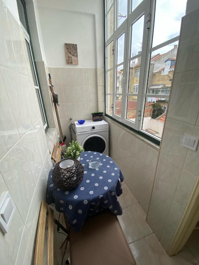 Ferienwohnung Pedro Surf Shelter Lissabon Exterior foto